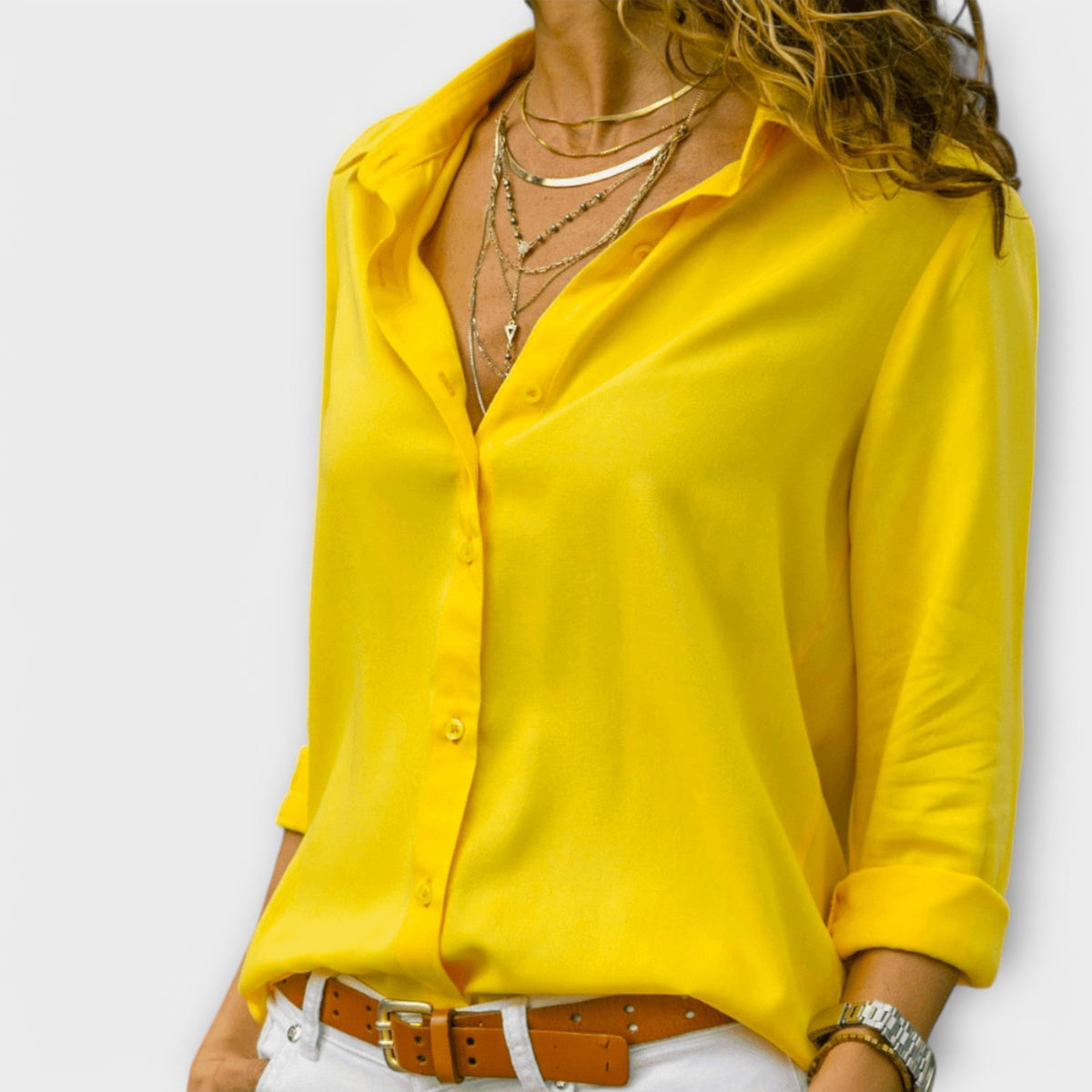 LAURA | Blusa atemporal