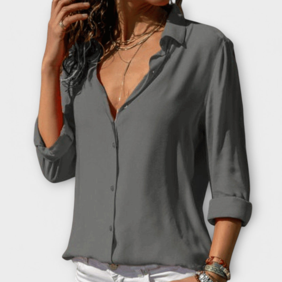 LAURA | Blusa atemporal
