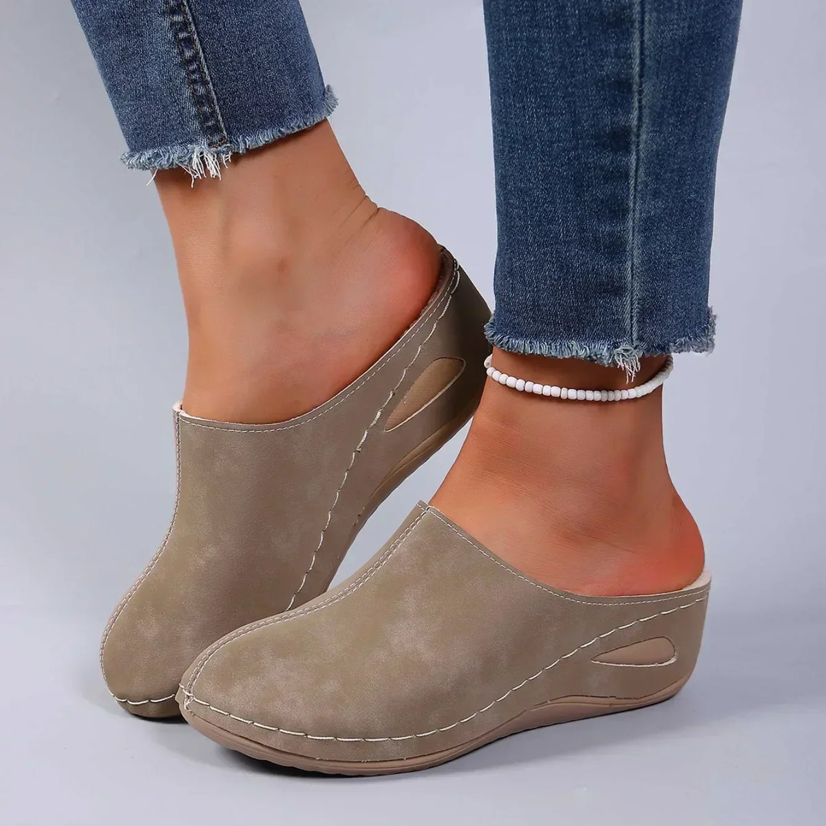 ROSIE | Chinelo ortopédico fechado