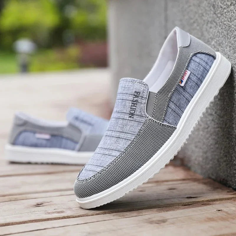 ALEXANDER | Tênis slip-on bordado
