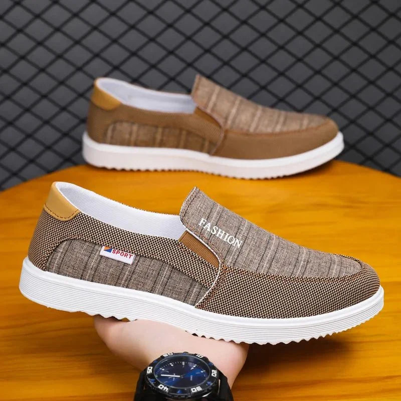 ALEXANDER | Tênis slip-on bordado