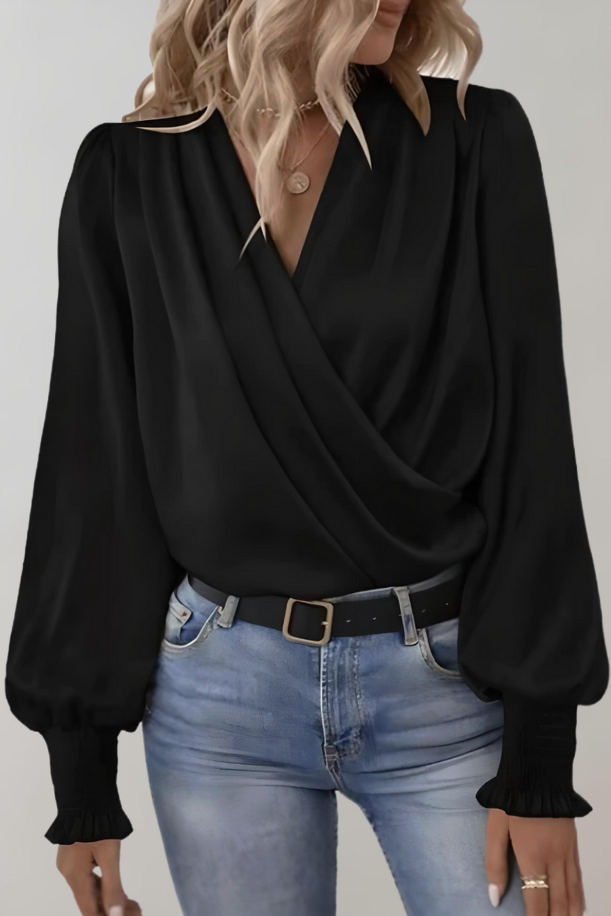 ALICE | Blusa de manga longa com decote em V