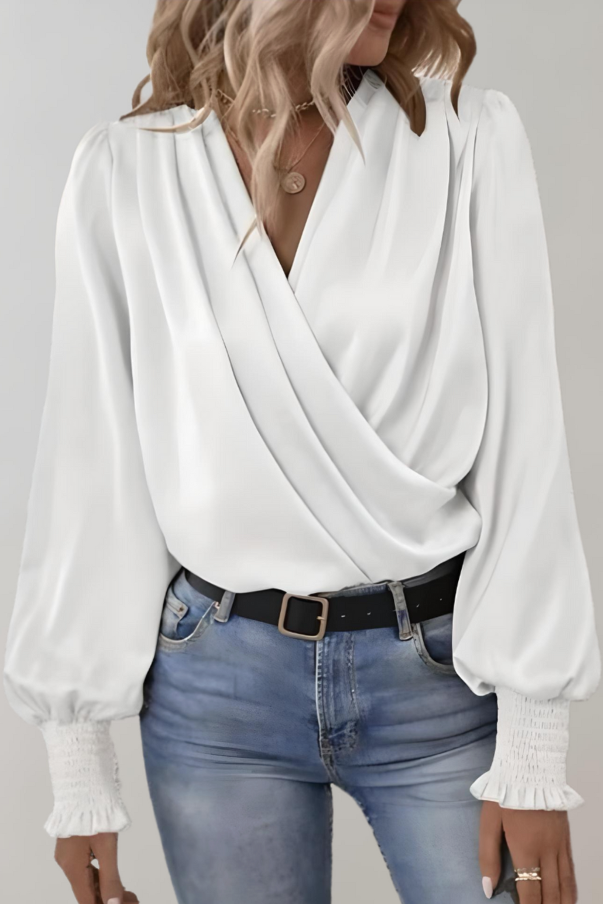 ALICE | Blusa de manga longa com decote em V