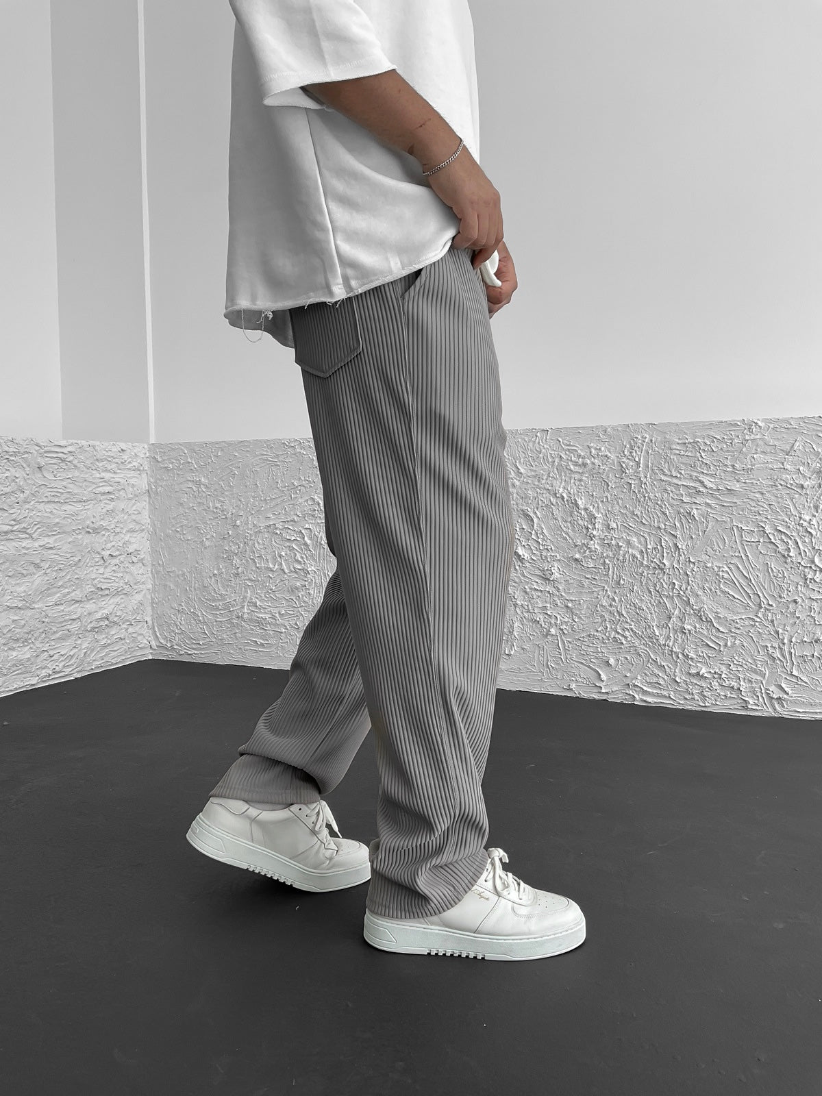 THEO | Calça reta elegante