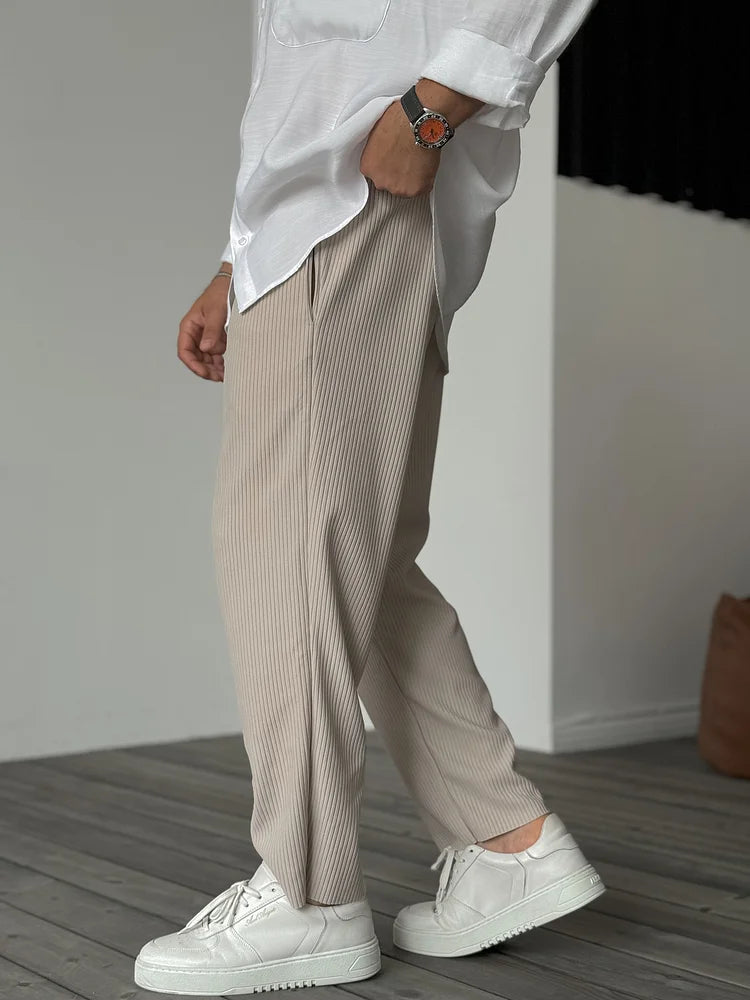 THEO | Calça reta elegante