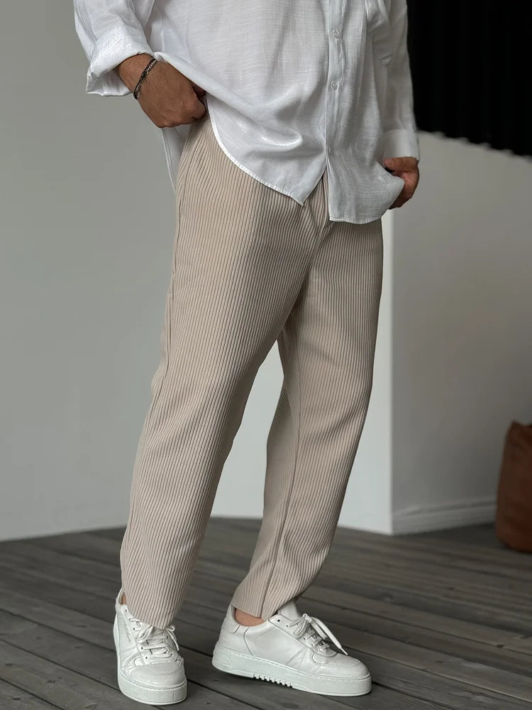 THEO | Calça reta elegante