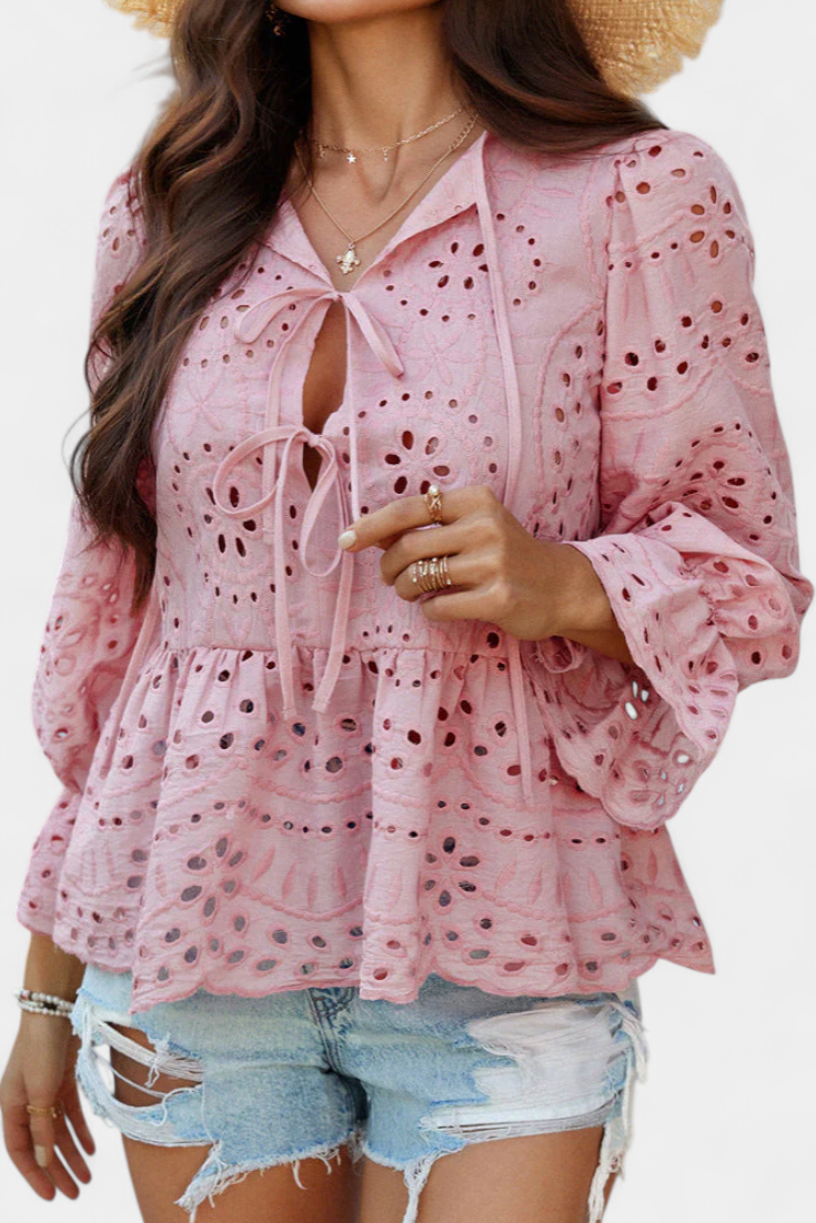 LORENA | Blusa com renda e corte amplo